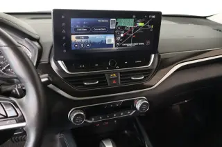 Nissan Altima 2023 2.0 SR 4dr Sedan