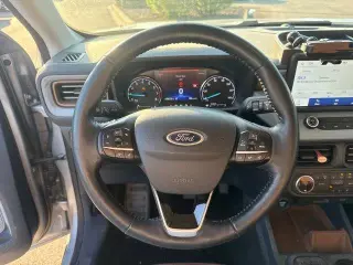 Ford Maverick 2022 AWD XL 4dr SuperCrew 4.5 ft. SB