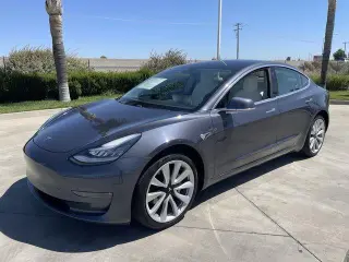Tesla Model 3 2019 Mid Range 4dr Fastback