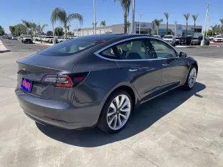 Tesla Model 3 2019 Mid Range 4dr Fastback