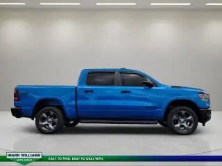 Ram 1500 2023 4x4 Big Horn 4dr Crew Cab 5.6 ft. SB Pickup
