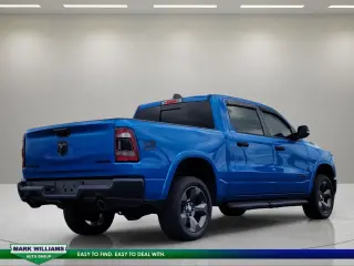 Ram 1500 2023 4x4 Big Horn 4dr Crew Cab 5.6 ft. SB Pickup