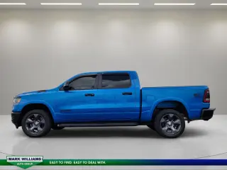 Ram 1500 2023 4x4 Big Horn 4dr Crew Cab 5.6 ft. SB Pickup
