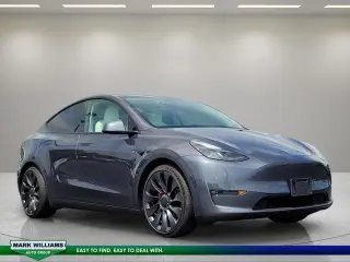 Tesla Model Y 2022 AWD Performance 4dr Crossover