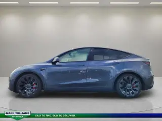 Tesla Model Y 2022 AWD Performance 4dr Crossover