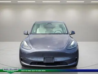 Tesla Model Y 2022 AWD Performance 4dr Crossover