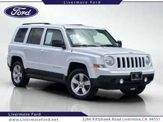 Jeep Patriot 2017 4x4 Latitude 4dr SUV