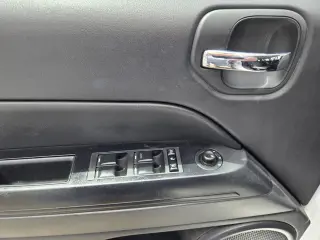 Jeep Patriot 2017 4x4 Latitude 4dr SUV