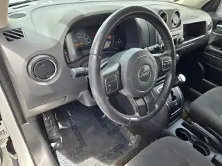 Jeep Patriot 2017 4x4 Latitude 4dr SUV