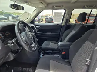 Jeep Patriot 2017 4x4 Latitude 4dr SUV