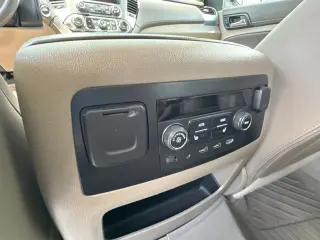 Chevrolet Suburban 2018 4x4 Premier 4dr SUV