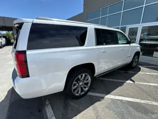 Chevrolet Suburban 2018 4x4 Premier 4dr SUV
