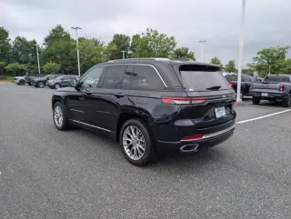 Jeep Grand Cherokee 2023 4x4 Summit 4xe 4dr SUV