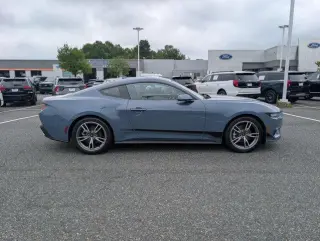 Ford Mustang 2025 EcoBoost 2dr Fastback
