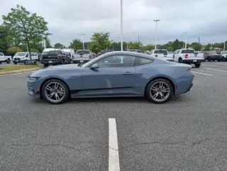 Ford Mustang 2025 EcoBoost 2dr Fastback