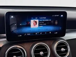 Mercedes-Benz GLC 2022 GLC 300 4dr SUV
