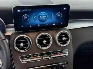 Mercedes-Benz GLC 2022 GLC 300 4dr SUV