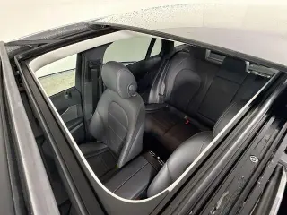 Mercedes-Benz GLC 2022 GLC 300 4dr SUV
