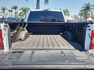Ford F-150 2023 4x4 Platinum 4dr SuperCrew 6.5 ft. SB