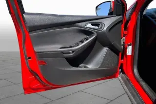 Ford Focus 2016 SE 4dr Hatchback
