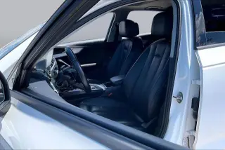 Audi A4 2017 2.0T ultra Premium 4dr Sedan
