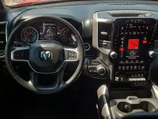 Ram 1500 2021 4x4 Big Horn 4dr Crew Cab 5.6 ft. SB Pickup