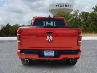 Ram 1500 2021 4x4 Big Horn 4dr Crew Cab 5.6 ft. SB Pickup