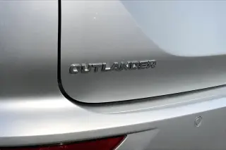 Mitsubishi Outlander 2022 SE 4dr SUV