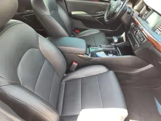 Kia Cadenza 2018 Premium 4dr Sedan
