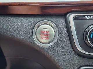 Kia Cadenza 2018 Premium 4dr Sedan