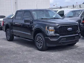 Ford F-150 2023 4x4 Platinum 4dr SuperCrew 5.5 ft. SB