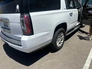 GMC Yukon XL 2016 4x2 SLE 4dr SUV