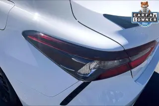 Toyota Camry Hybrid 2022 SE 4dr Sedan