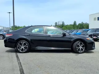 Toyota Camry 2018 SE 4dr Sedan