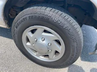 Ford E-Series 2010 E-150 3dr Cargo Van