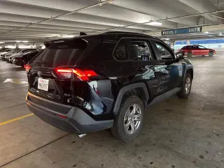 Toyota RAV4 2024 XLE 4dr SUV