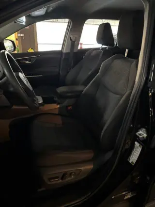 Toyota RAV4 2024 XLE 4dr SUV