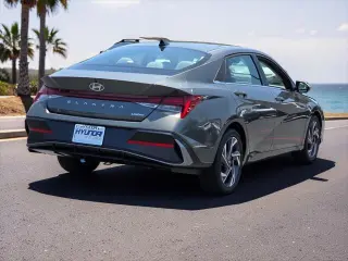 Hyundai ELANTRA 2026 Limited 4dr Sedan