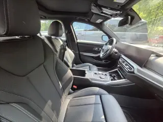 BMW 3 Series 2023 AWD 330i xDrive 4dr Sedan