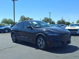 Ford Mustang Mach-E 2023 Select 4dr SUV