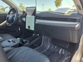 Ford Mustang Mach-E 2023 Select 4dr SUV
