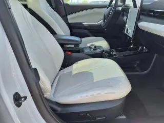 Ford Mustang Mach-E 2023 Premium 4dr SUV