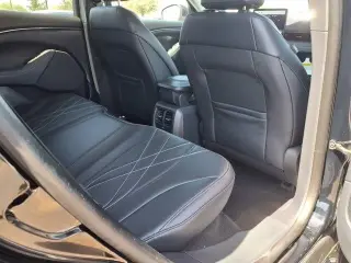 Ford Mustang Mach-E 2025 AWD Select 4dr SUV