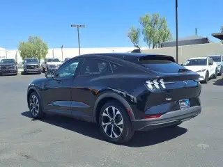 Ford Mustang Mach-E 2025 AWD Select 4dr SUV