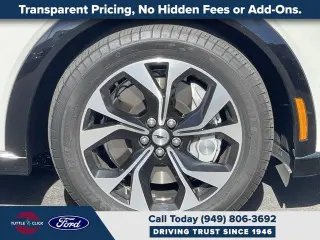 Ford Mustang Mach-E 2023 Premium 4dr SUV
