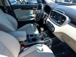 Kia Sorento 2020 AWD LX 4dr SUV
