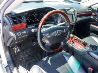 Lexus LS 460 2008 4dr Sedan