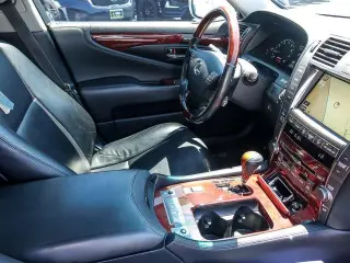 Lexus LS 460 2008 4dr Sedan
