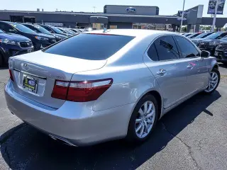 Lexus LS 460 2008 4dr Sedan
