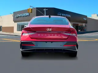 Hyundai ELANTRA 2024 Limited 4dr Sedan